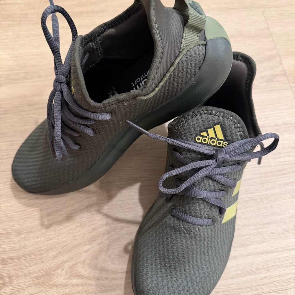 New adidas Kids Olive Green & Yellow Athletic Sneakers